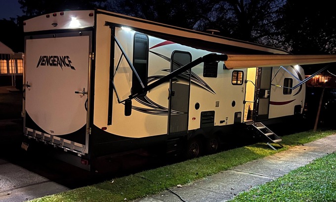 East York Casa | Home on wheels! This R V has many uses as our customers would agree!