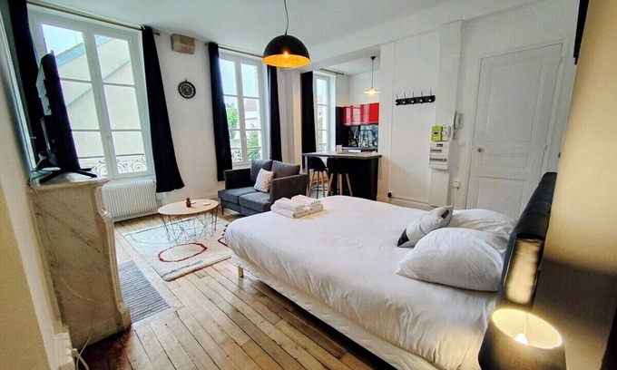 Auxerre Apartamento | Home - Paris III - Séjour à Auxerre