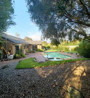 Frankston South Casa | Home Pool and Park