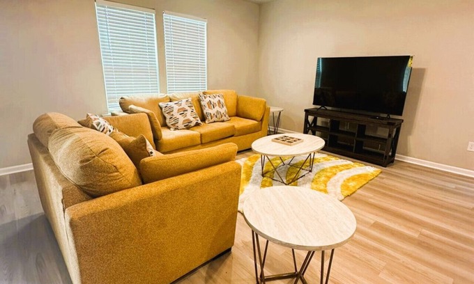 Highlands - Perkins Casa | Home Run Hideaway by LSU Alex Box Stadium - BC1027