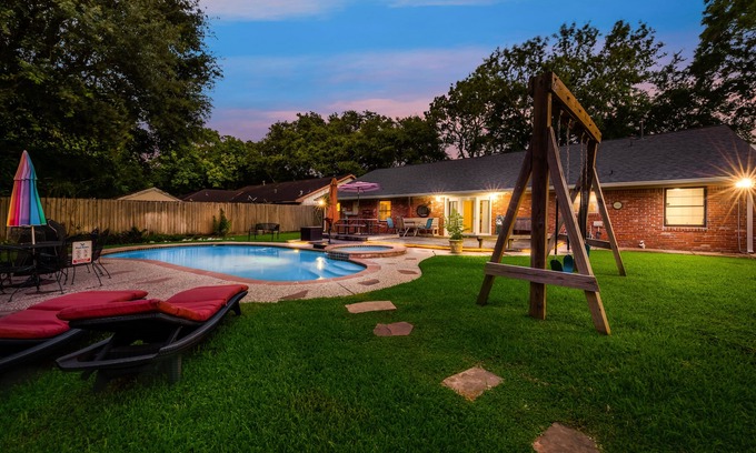 Braeburn Casa | ⭐️⭐️⭐️⭐️⭐️Home💦SPA Pool Art❤️MD^Anderson TMC NRG HBU