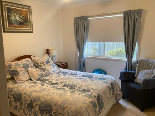 Swan Hill Casa | HOME STAY on HIGH Queen Bed -Private Home -Private Bathroom