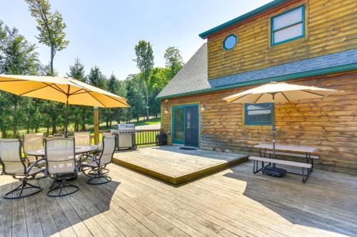 Circleville Casa | Home Theater and Game Room Home in Glen Wild!
