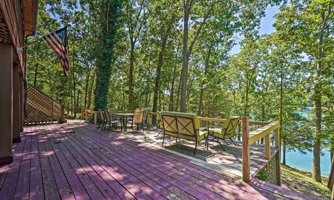 Arrow Point Casa | ¡NUEVO! Inicio w / Gran cubierta en Table Rock Lake!