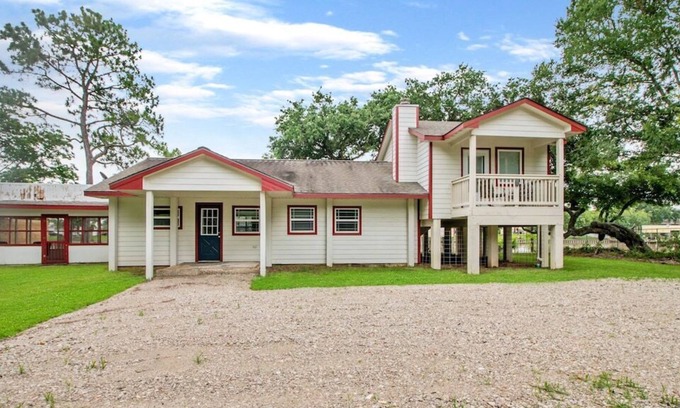 Cedar Lane Casa | Home w/ Private Fishing Pier/lift, Screen Porch
