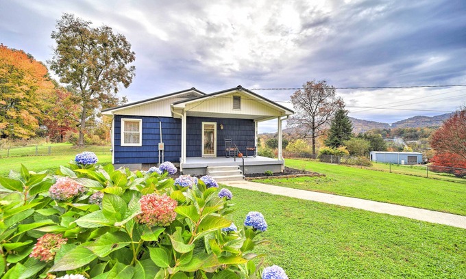 Asheville Casa | Home w/ Yard: 8 Mi to French Broad River Park