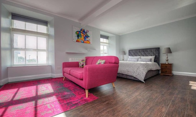 Galway City Centre Apartamento | Home with a View