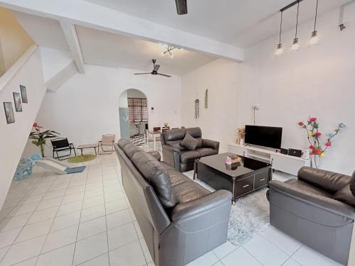 Central Seberang Perai Casa | Home10#6pax#Netflix#NearAeonAlma&Lotus#BM#