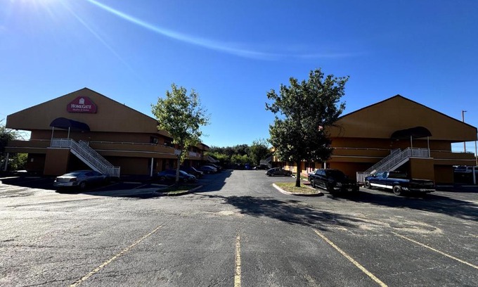 Wetmore Hotel | Homegate Studio and Suites San Antonio
