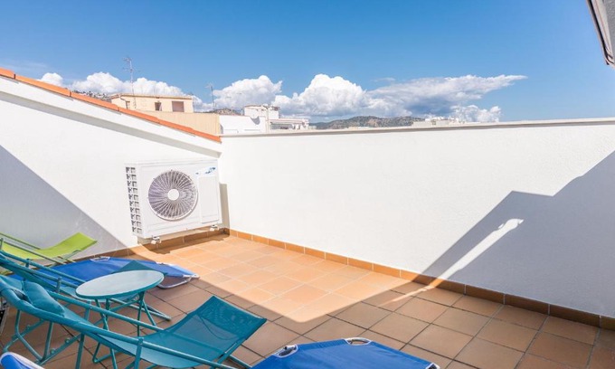 Calella Apartamento | HomeHolidaysRentals Ilusion