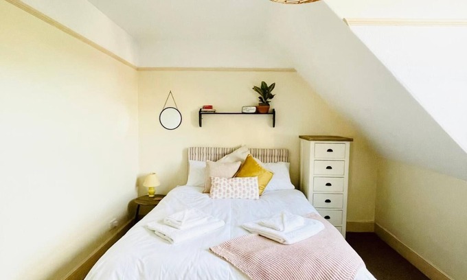 Minehead Apartamento | Homely Apartment in Minehead, Private Parking