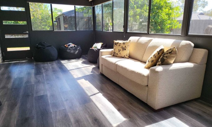 Geelong Casa | Homely Getaways In Belmont - 20% OFF