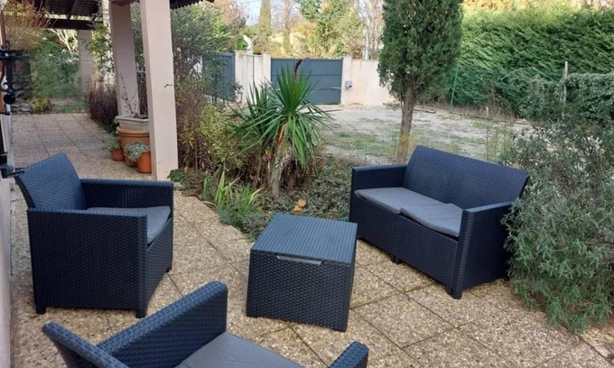Plan-d'Aups-Sainte-Baume Casa | Homerez - Casa Plan-d'Aups-Sainte-Baume