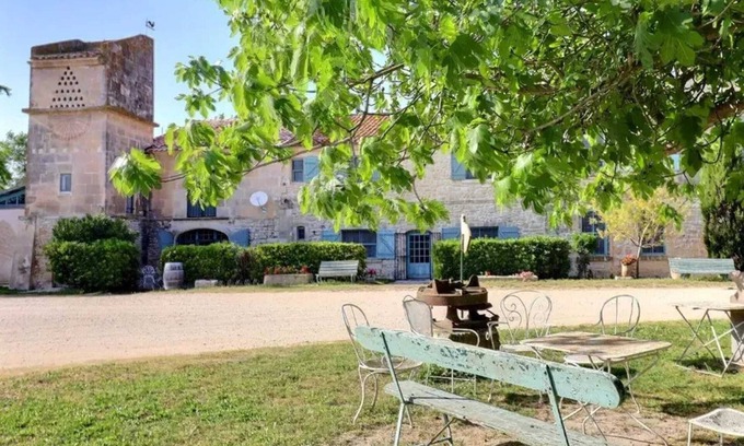 Saintes-Maries-de-la-Mer Casa | Homerez - Casa en Saintes-Maries-de-la-Mer