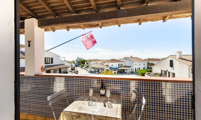 Saintes-Maries-de-la-Mer Apartamento | Homerez - Amplio apartamento Saintes-Maries-de-la-Mer 53 m² admite mascotas