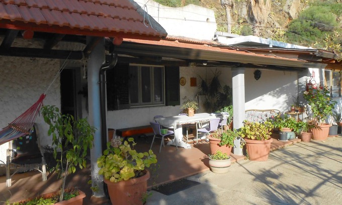 Taureana Casa | Homerez - 100 m away from the beach! House for 3 ppl. with sea view at Palmi