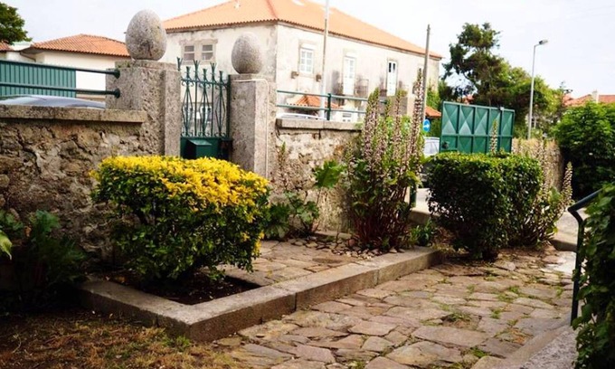Monserrate Casa | Homerez - ¡A 200 m de la playa! Casa para 6 pers. con balcón en Viana do Castelo