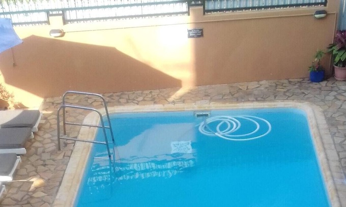 Pointe aux Biches Apartamento | Homerez - 200 m away from the beach! Appartement for 4 ppl. with shared pool