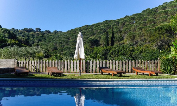 Sao Joao Batista Casa | Homerez - Casa para 6 pers. con piscina compartida y terraza en Porto de Mós