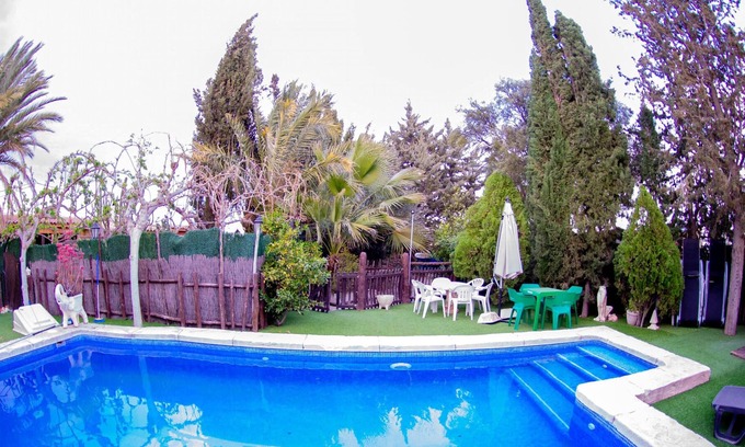 Algaida Villa | Homerez - Espectacular villa para 17 pers. con piscina y terraza en Archena