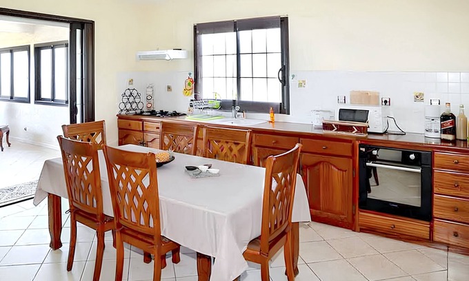 Petite-Ile Apartamento | Homerez - Apartamento en Petite Île.