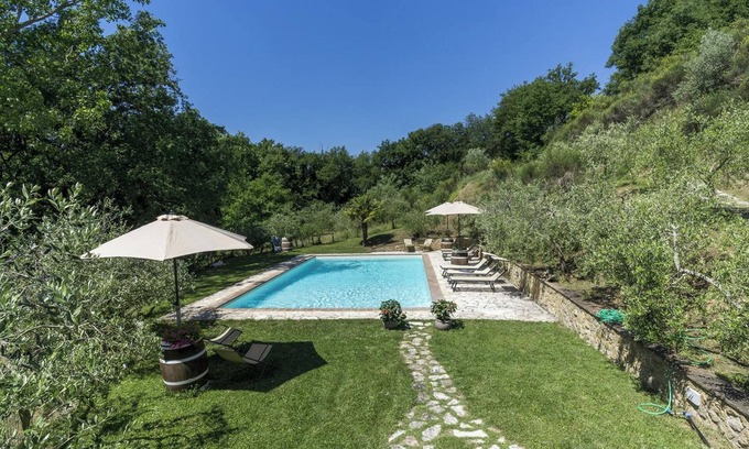 Montepulciano Apartamento | Homerez - Apartamento en Montepulciano, piscina