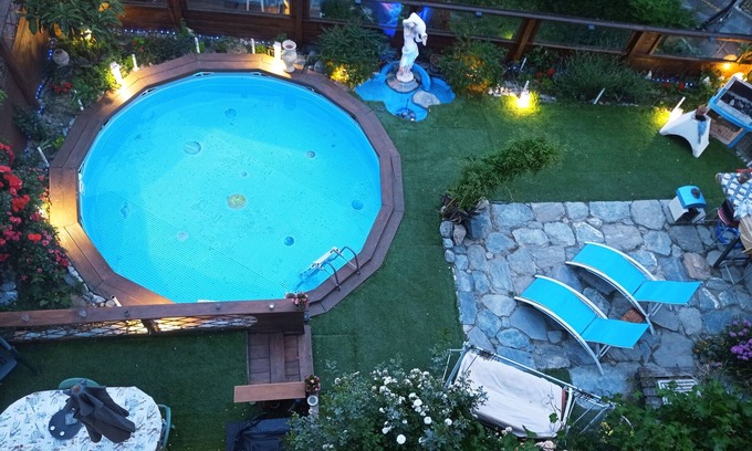 Villa-Nabian Apartamento | Homerez - Apartamento con vista, piscina - Villa-nabian