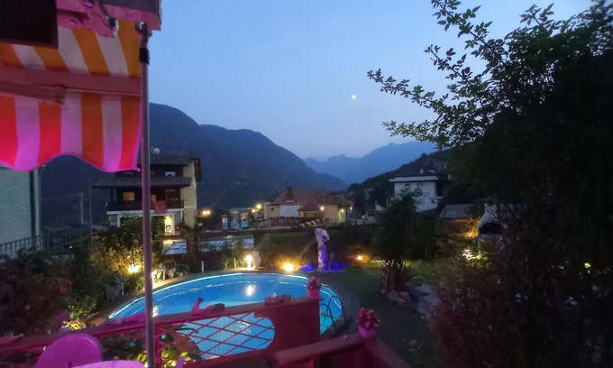 Vervaz-Portollaz Apartamento | Homerez - Appartement for 4 ppl. with shared pool and balcony at Villa-nabian