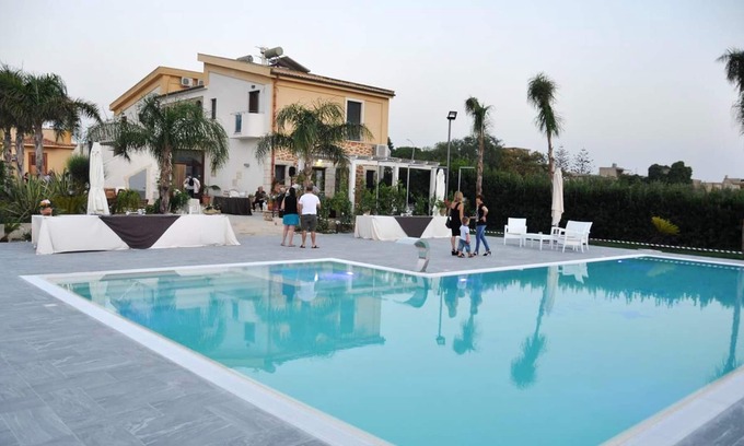 Rilievo Apartamento | Homerez - Apartamento a 5 km de la playa para 5 pers. con piscina compartida