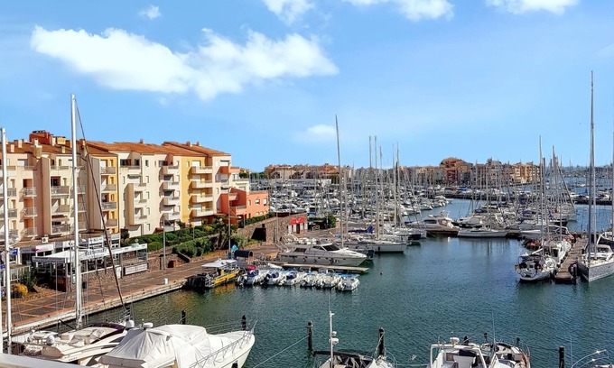 Cap d'Agde Apartamento | Homerez - Dpto Cap d'Agde, vista al mar