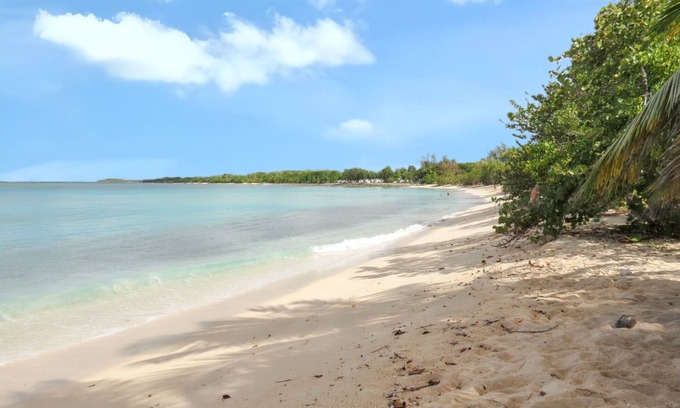 Port-Louis Apartamento | Homerez - Apto en Port-Louis con jardín