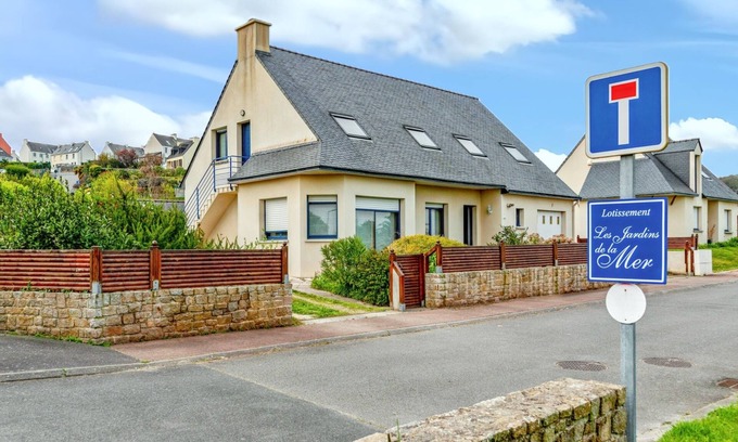 Saint-Pol-de-Leon Apartamento | Homerez - Apto St-Pol-de-Léon vista mar