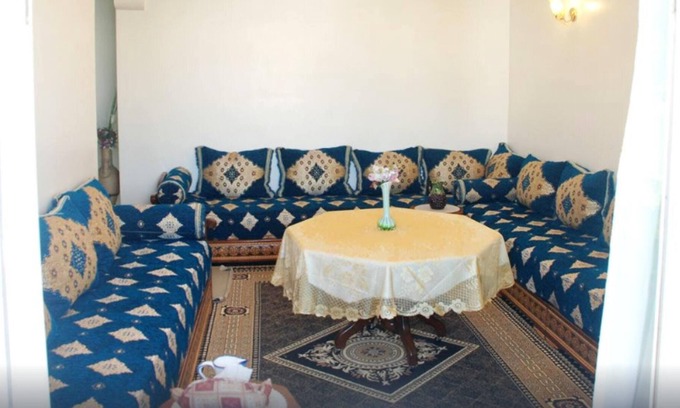 Belvedere Apartamento | Homerez - Bonito apartamento para 4 pers. con balcón en Casablanca