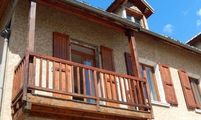 La Grave Apartamento | Homerez - Bonito apartamento para 5 pers. con balcón en La Grave