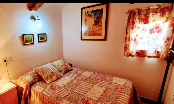 Old Town Apartamento | Homerez - Bonito apartamento para 3 pers. en Cuenca