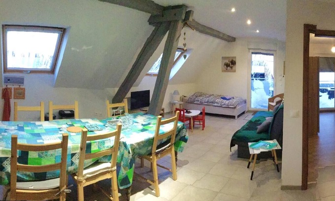 Lohr Apartamento | Homerez - Bonito apartamento para 5 pers. con terraza en Lohr