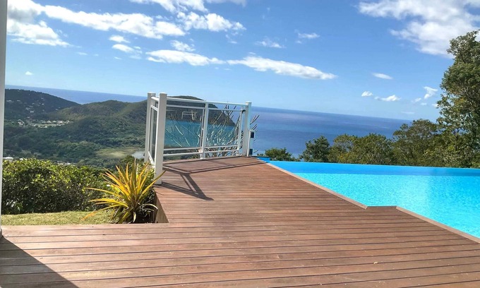 Cafeiere Villa | Homerez - Hermosa villa con piscina en Caféière