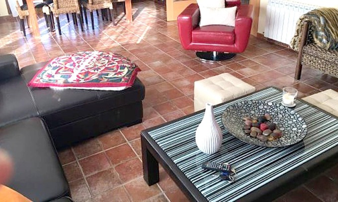 Quintanilla del Agua y Tordueles Casa | Homerez - Grande casa para 10 pers. con terraza en Quintanilla del Agua