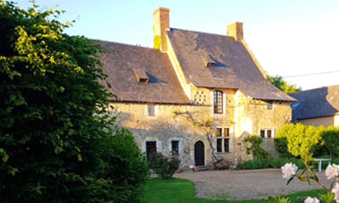 Daumeray Casa | Homerez - Big house for 13 ppl. with garden at Morannes sur Sarthe