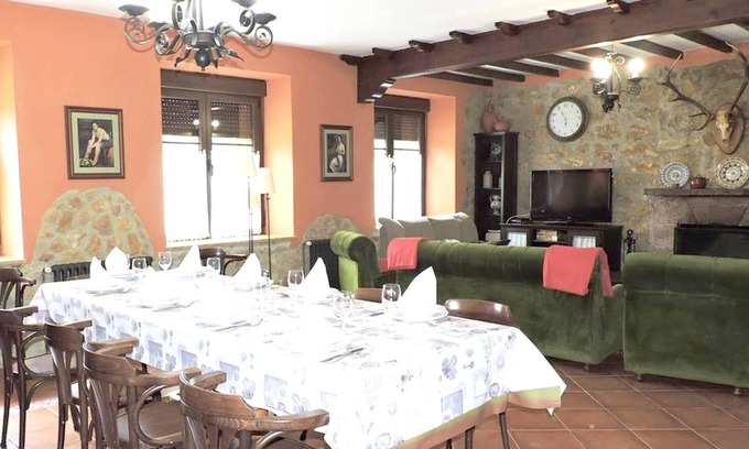 Premio Casa | Homerez - Grande casa para 10 pers. con terraza en Premio