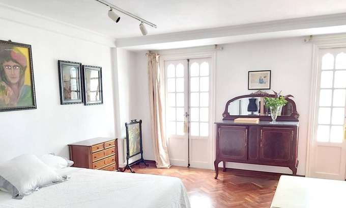 La Coruna Old Town Casa | Homerez - Grande casa para 10 pers. con terraza y balcón en A Coruña