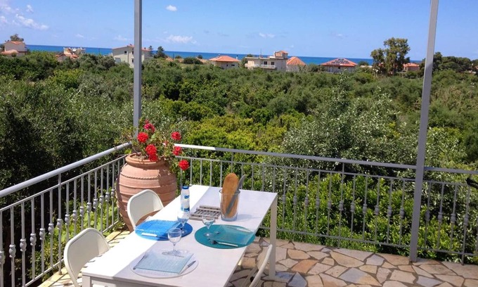 Lepreo Casa | Homerez - Casa para 12 pers. con vistas al mar, terraza y balcón en Kakovatos