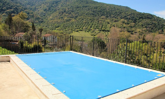 Benamahoma Villa | Homerez - Grande villa para 10 pers. con piscina y terraza en Benamahoma