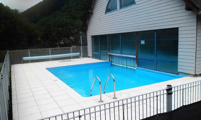 Arreau Apartamento | Homerez - Luminoso Apartamento en Arreau