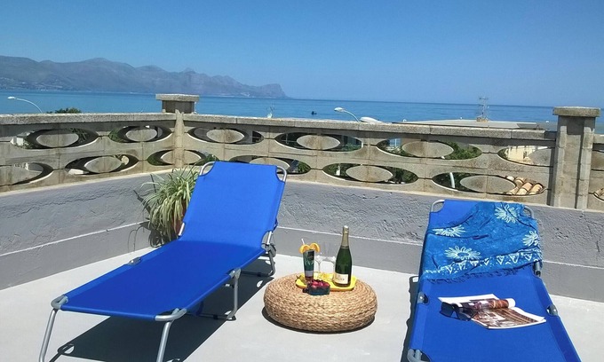 Alcamo Marina Apartamento | Homerez - Apartamento en Alcamo