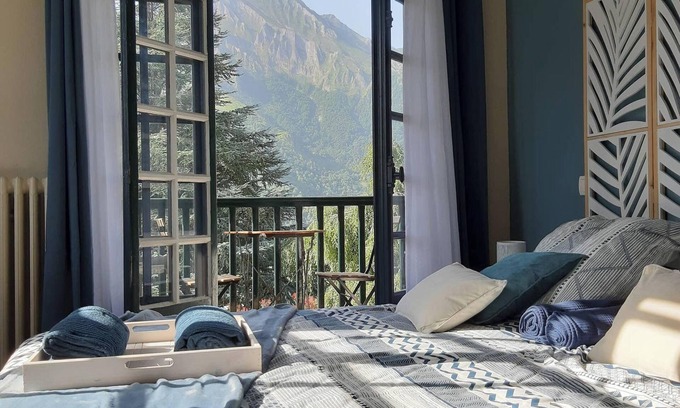 Arrens-Marsous Chalet De Esquí | Homerez - Chalet a la montaña para 6 pers. con jacuzzi y spa en Arrens-Marsous