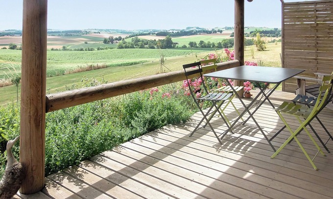 Pauilhac Chalet De Esquí | Homerez - Chalet en Pauilhac con piscina