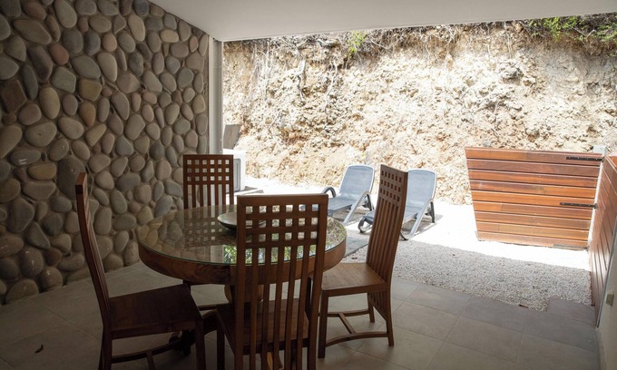Sainte-Anne Casa | Homerez - Casa encantadora en Sainte-Anne con spa
