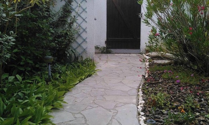 La Palmyre Casa | Homerez - Casa encantadora en Les Mathes con jardín cerrado