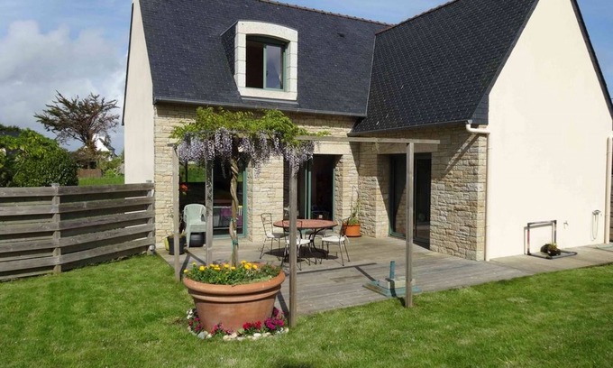 Penmarch Casa | Homerez - Casa encantadora con jardín y barbacoa en Penmarch